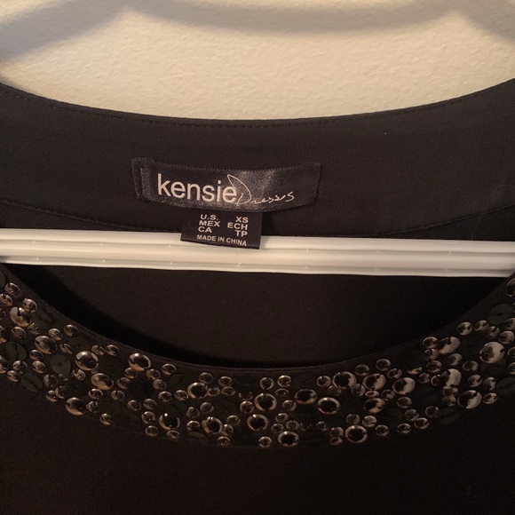 Kensie Dress with Short Sleeves - Picture 2 of 4